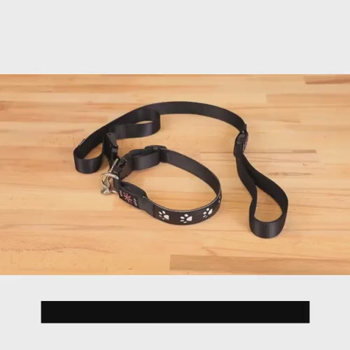 Introducing the CC SIMON LED Dog Collar! This unique pet accessory is not only trendy but also designed to keep your beloved pup safe during evening walks or outings. Crafted with top-notch quality nylon material, this durable collar offers comfort and security all year round. Its time to give your furry friend the ultimate stylish upgrade!